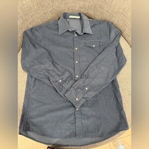 Criquet Men's Casual Denim Blue Button-Down Shirt